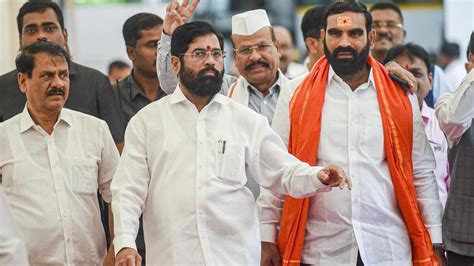 eknath shinde belongs to which party